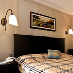 GloeiGlow – Modern Clock-Shaped Wall Lamp with Adjustable Arm
