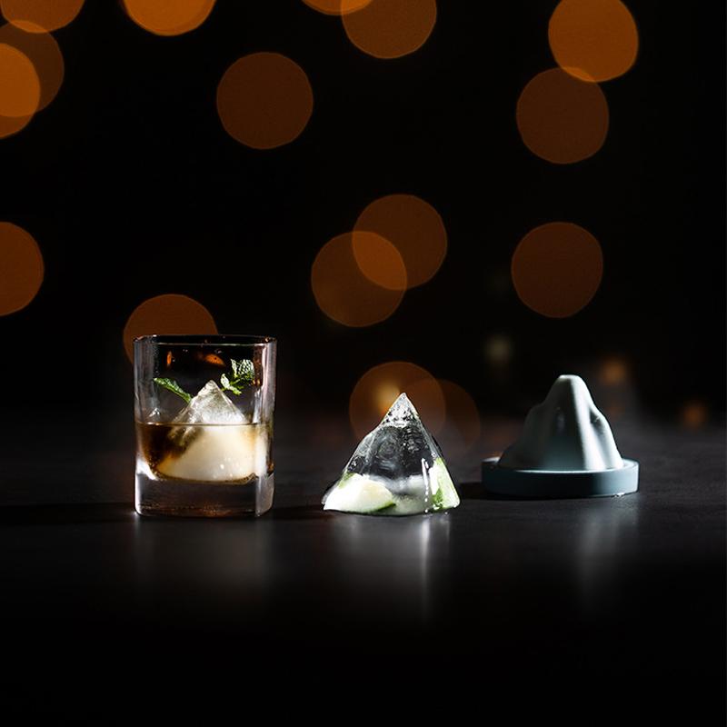 Silicone Ice Cube Tray with Lid