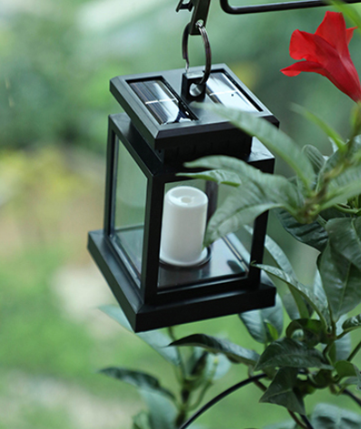 Solar LED Lantern with Light Wire and Hanging Clip – Waterproof Garden Lighting for Terrace and Balcony