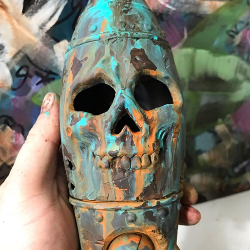 Ornament made of resin skull bomb
