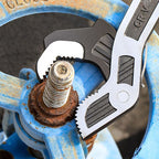 Industrial Quality Multifunctional Self-Locking Pipe Wrench Tool