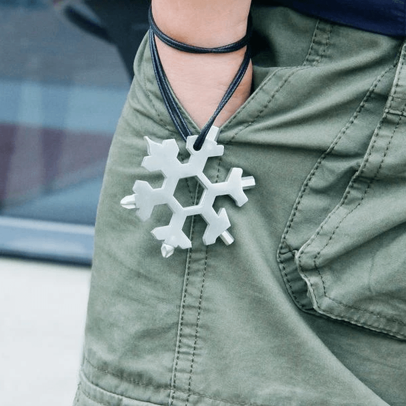 Snowflake - MultiTool 18-in-1 Stainless Steel Portable for Outdoor Adventures