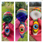 Tobacco pipe in eye shape