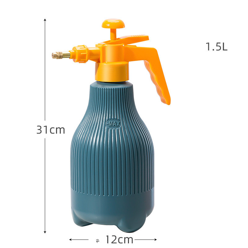 Nordic Spray Bottle with Pressure Pump – For Effective Plant Watering
