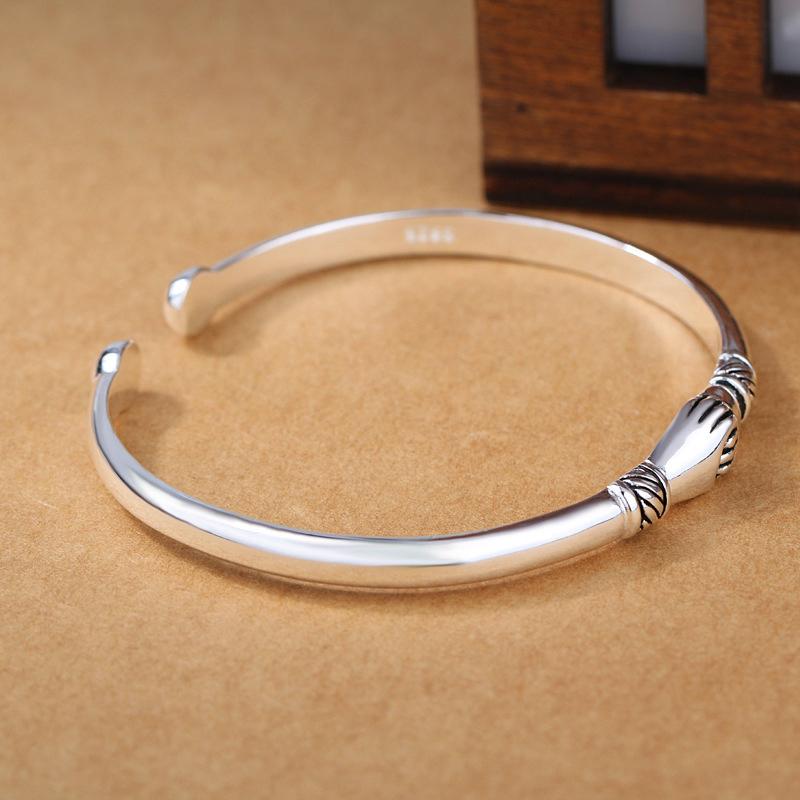 2022 Friendship Handshake Bracelet