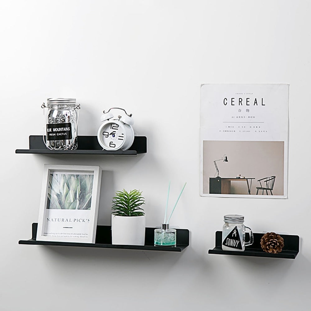 Simple metal shelf organizer