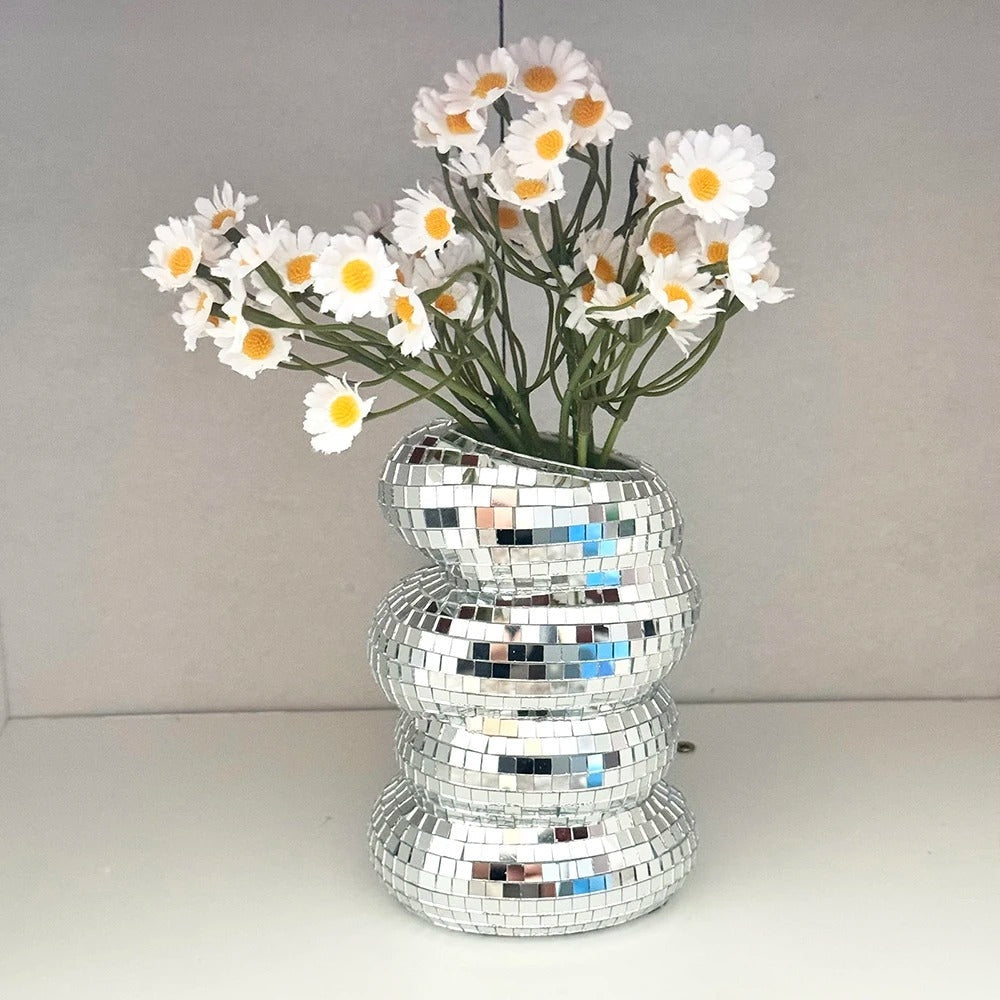 Mirror-clad disco vase with retro charm and modern flair