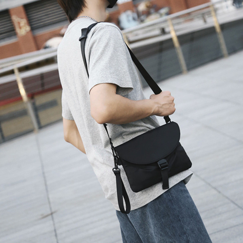 Men's New Messenger Outdoor Sports Chest Leisure Multifunction Bag
