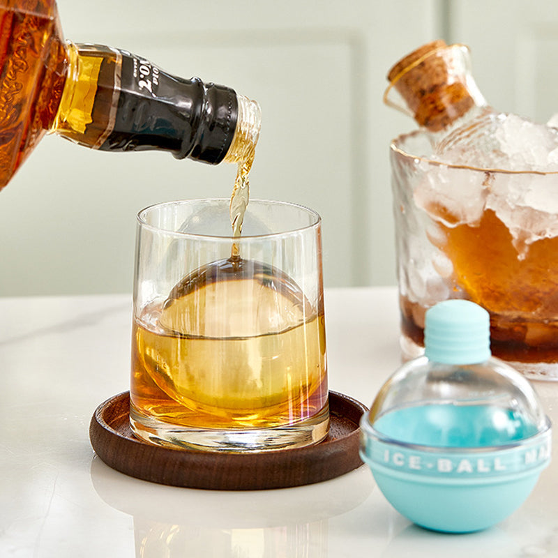 New creative light bulb ice molds