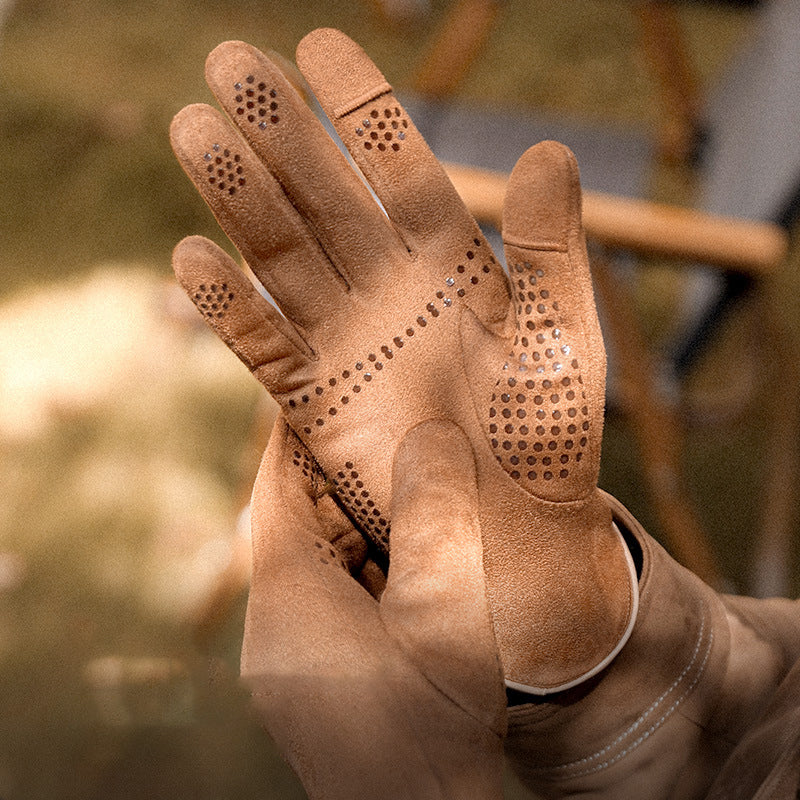 Cold-resistant suede gloves