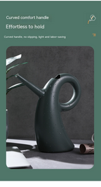 Watering can with extended spout – Elegant design for precise watering