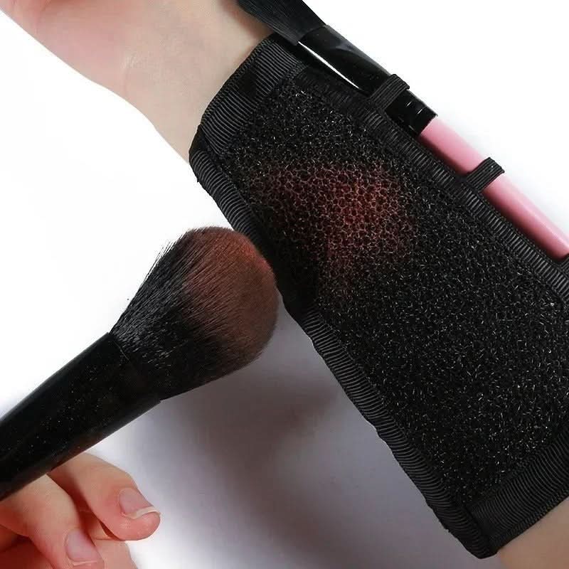 Professional make-up brush cleaner for hygienic deep cleaning