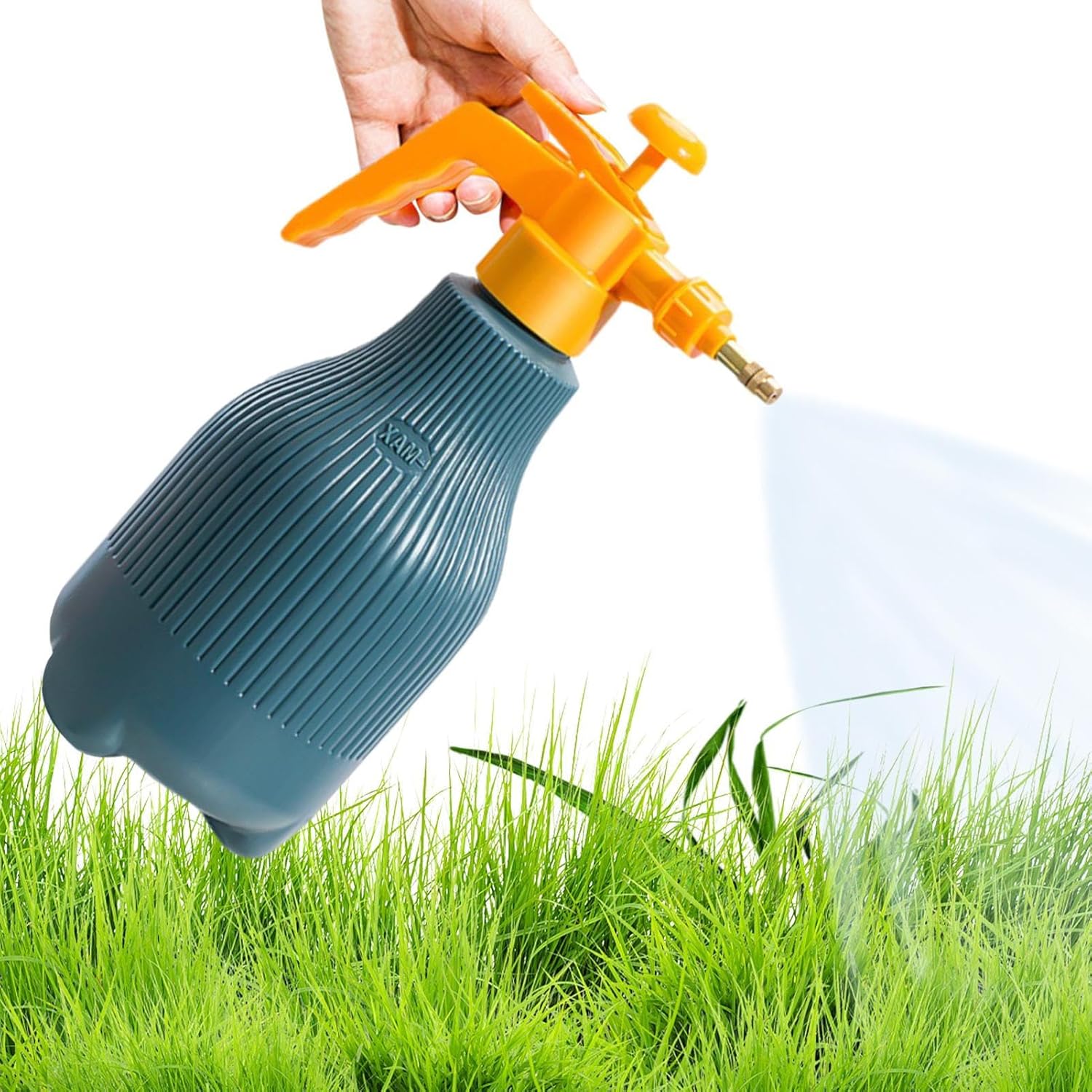 Nordic Spray Bottle with Pressure Pump – For Effective Plant Watering