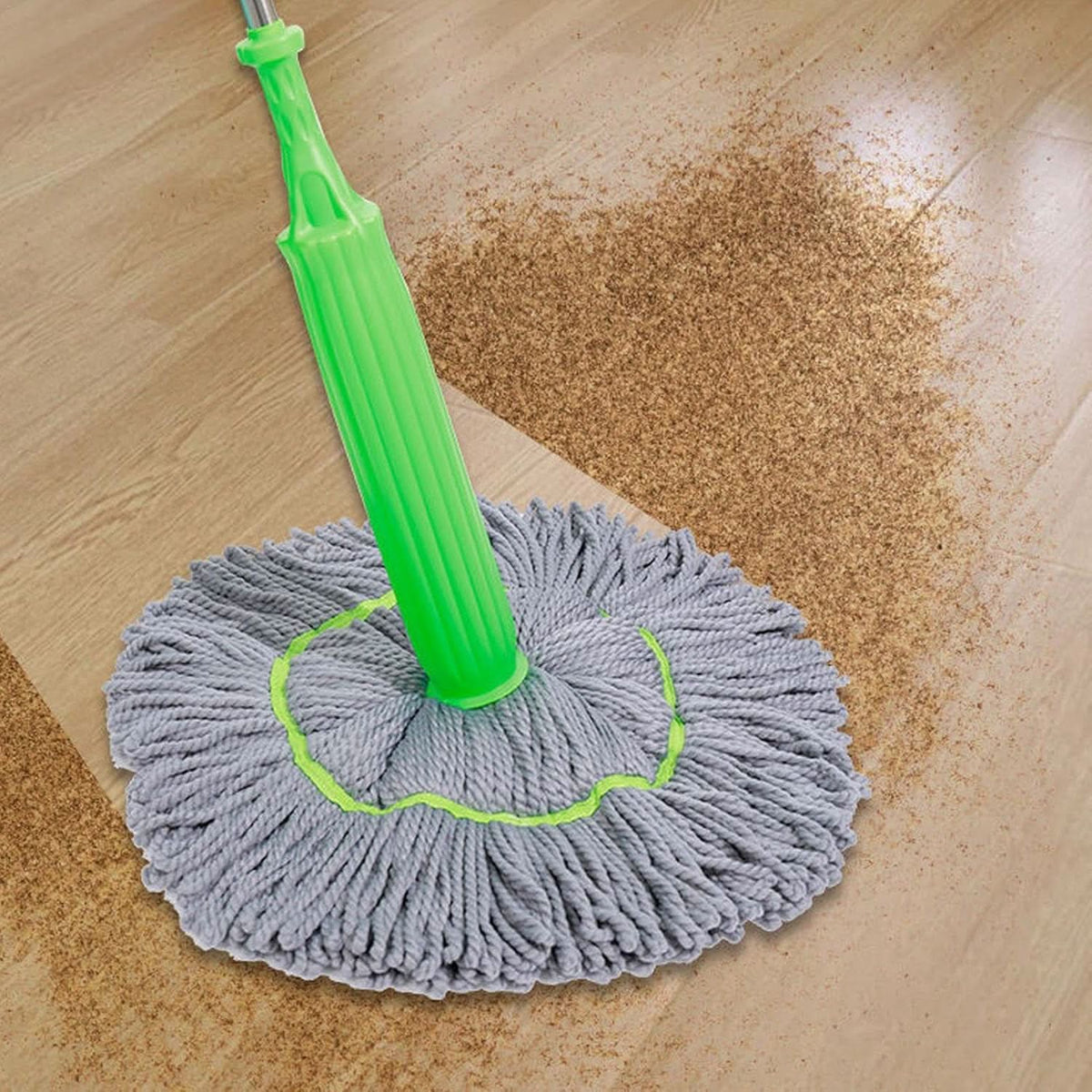 Self-Wringing Microfiber Floor Mop with 360° Rotation and Hands-Free Wringing