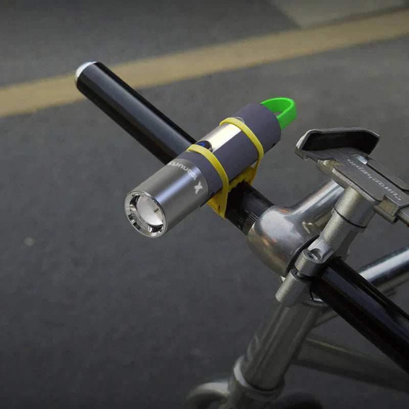 Multifunctional LED Flashlight