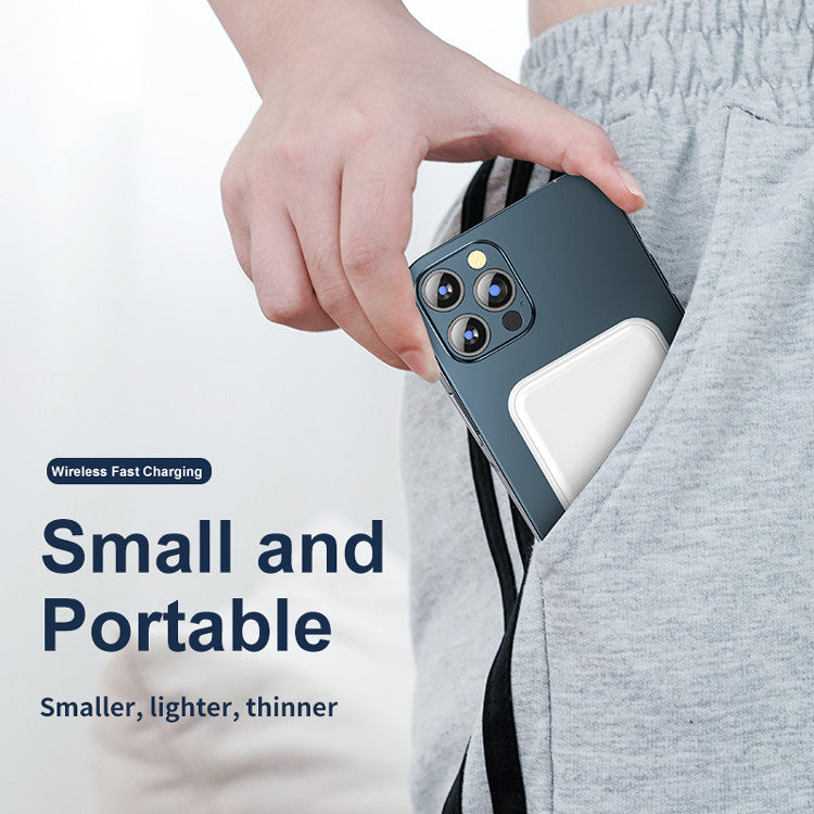 Magnera Magnetic Power Bank 5000 mAh | Compatible with iPhones | USB Output 5 V/2.1 A | Compact & Stylish