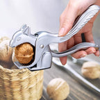 NutSquirrel – Crack hard nuts quickly without hand discomfort