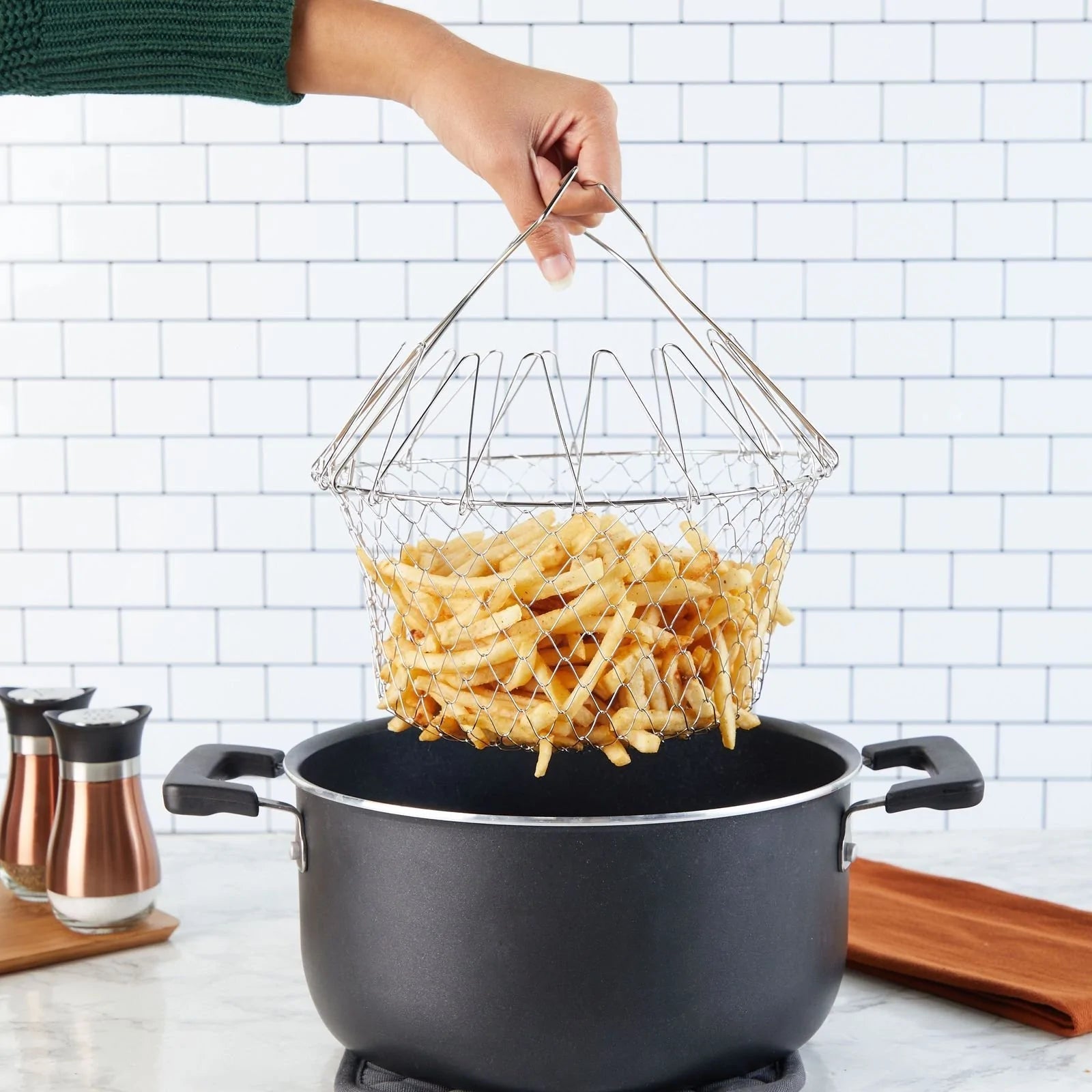 GourmetCraft Elite Cooking Basket | Versatile stainless steel basket for effortless cooking and steaming
