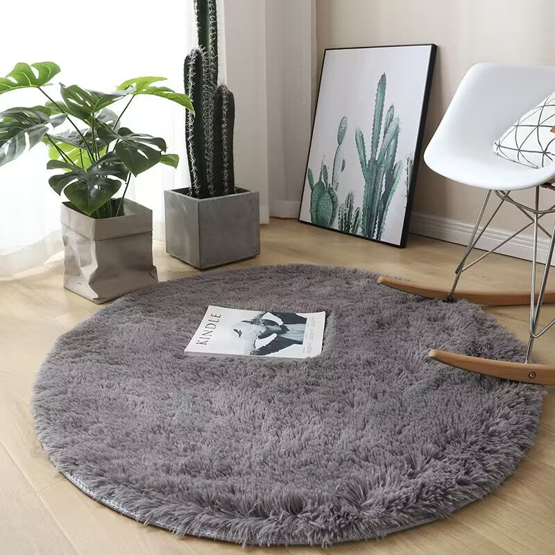 Cozy soft round rug