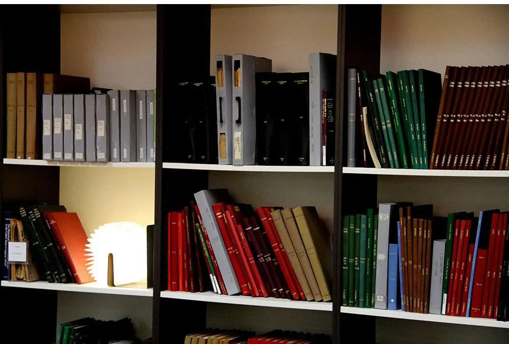 BookGlow LED Book Light - Stylish Lighting with a Creative Twist