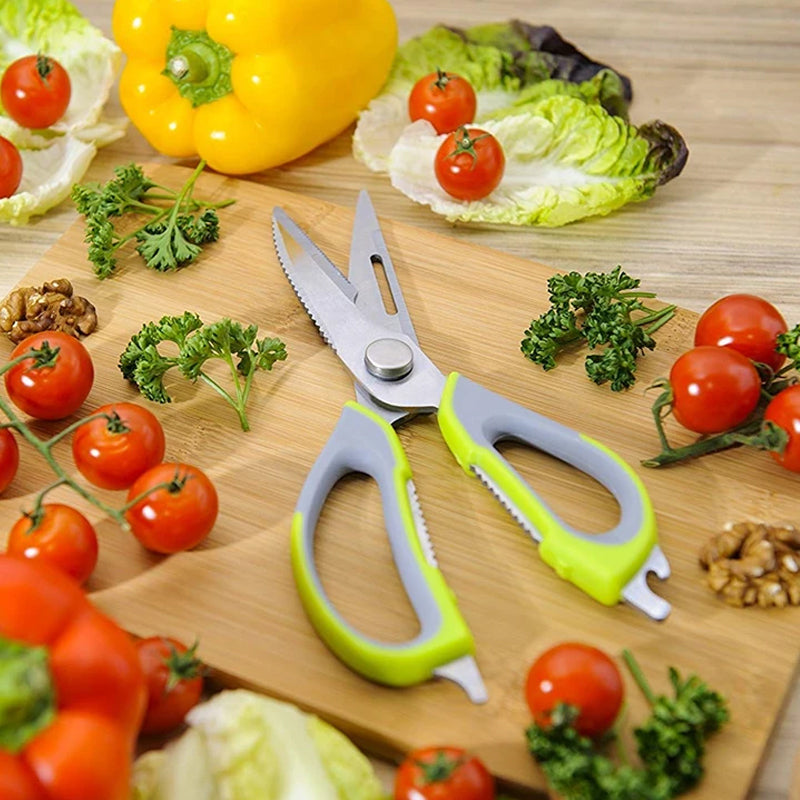 Multifunctional kitchen scissors