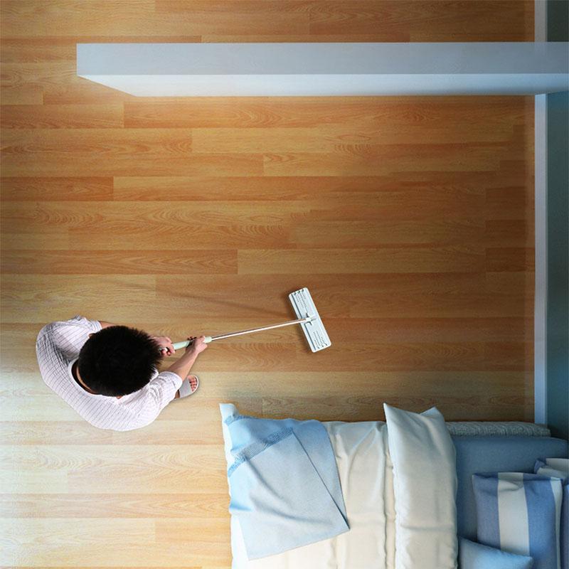 Tile floor cleaner