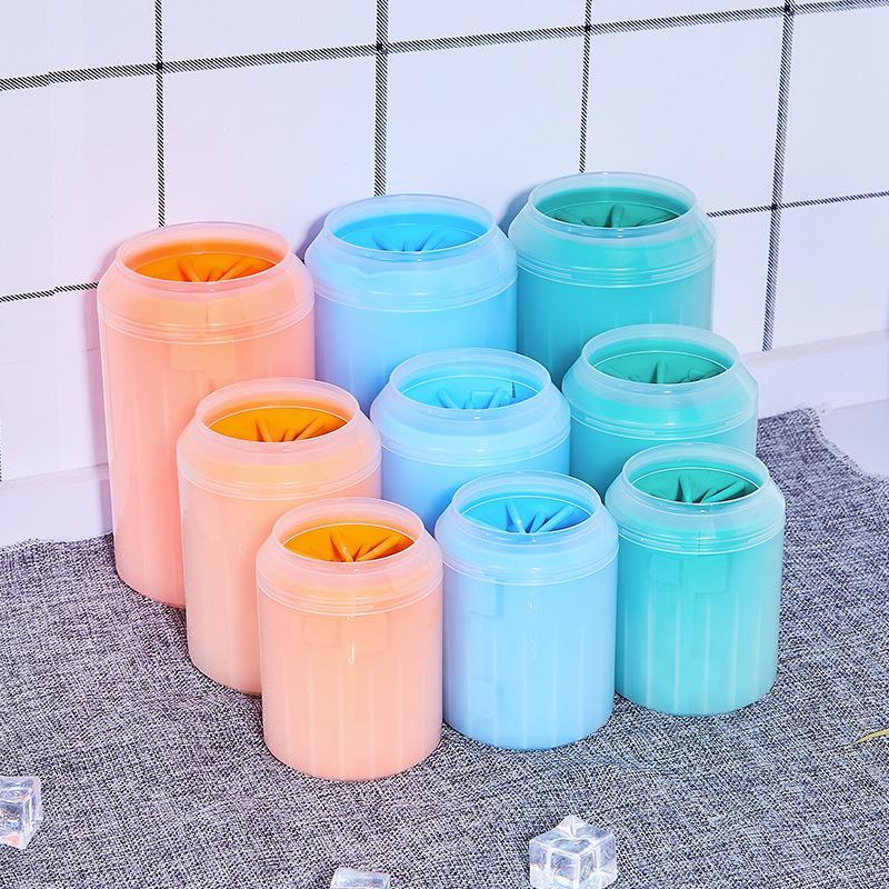 Drink cup for pets' paws