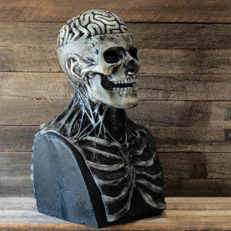 Skeleton Mask - With this you'll have the creepiest face in the world!