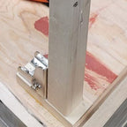 90° self-locking folding hinge
