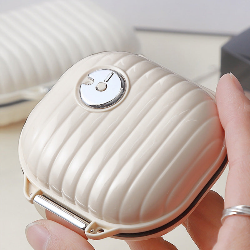 Portable daily pill box