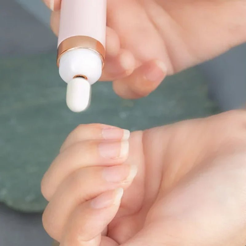 ManiPen - Perfect nails - Convenient - Instant shine - Ideal for travel