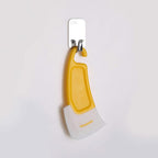 Oil-resistant cleaning scraper