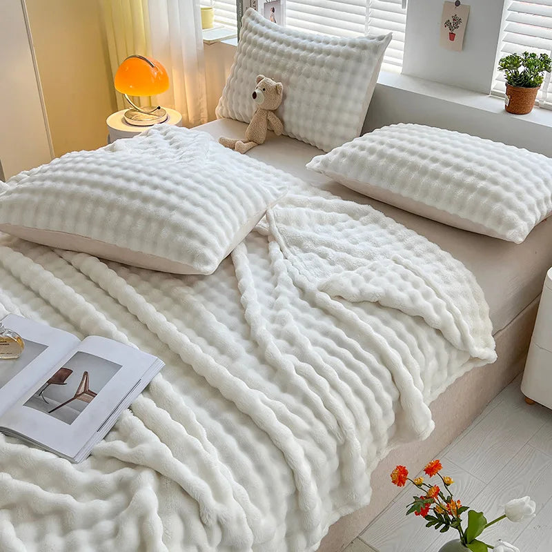 Luxury Bubble Texture Fleece Blanket - BubbleNest