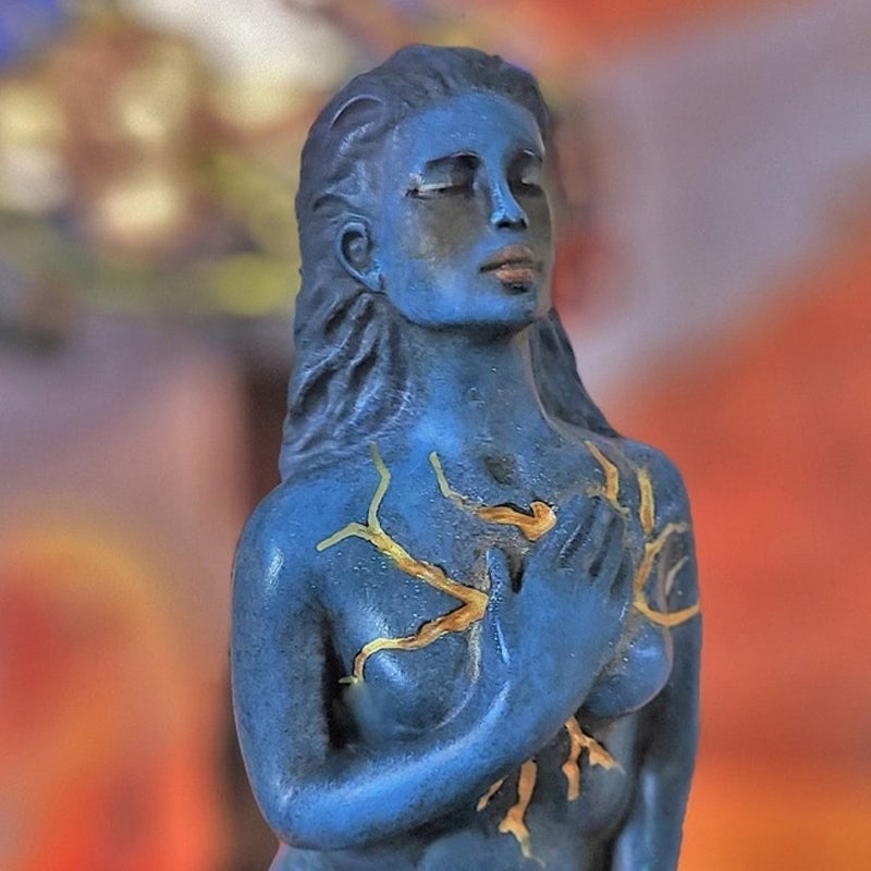 Resin figure "Goddess of Healing"