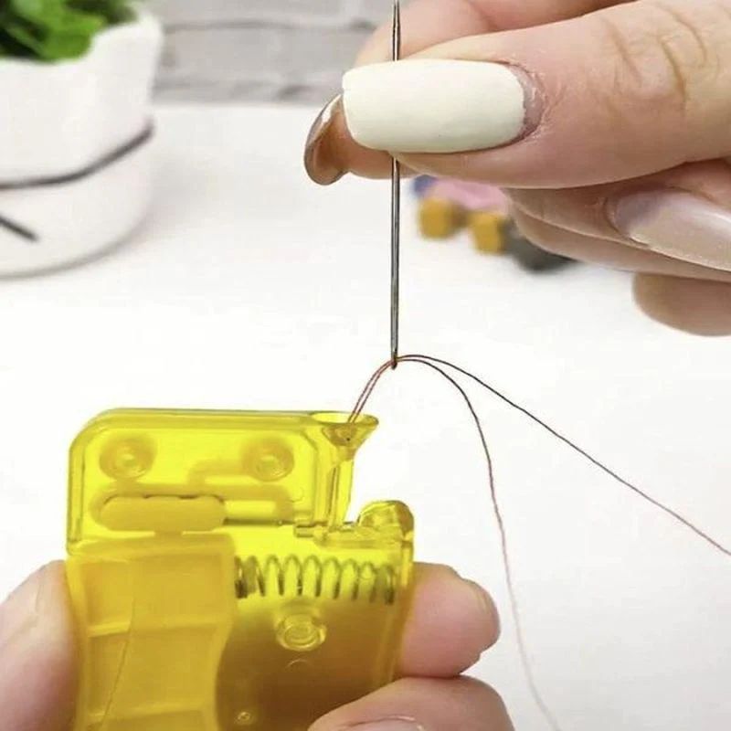 EasyThreader – Quickly thread needles without eye strain or frustration