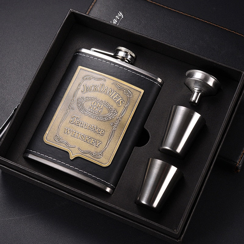 8oz Whisky Bottle made of Stainless Steel Alcohol Funnel Hip Flask Embroidered Golden Silk Fabric Packaging Gift Box Set