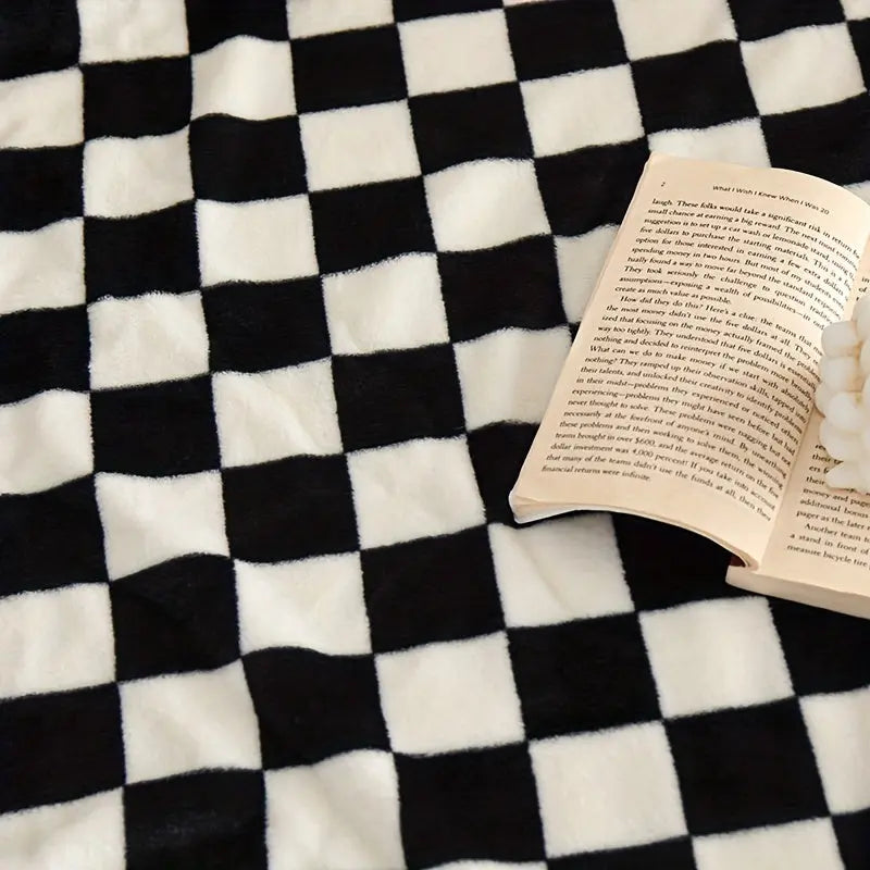 Classic Check Blanket – Soft and Warm Blanket for Sofa and Bedroom