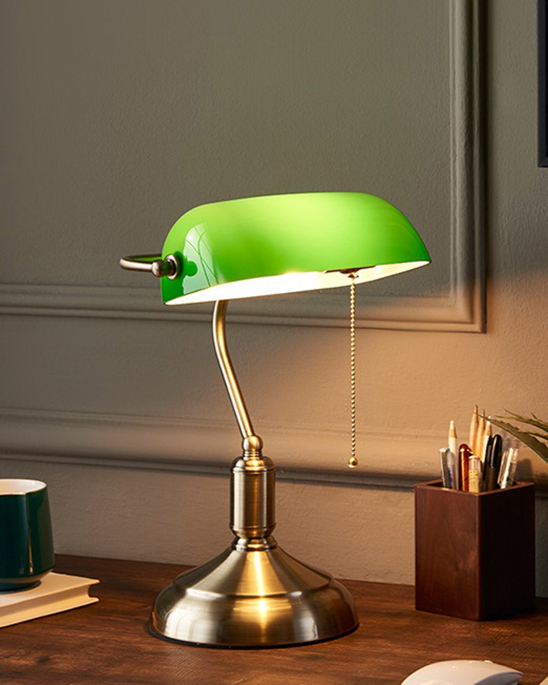 Classic Banker Lamp