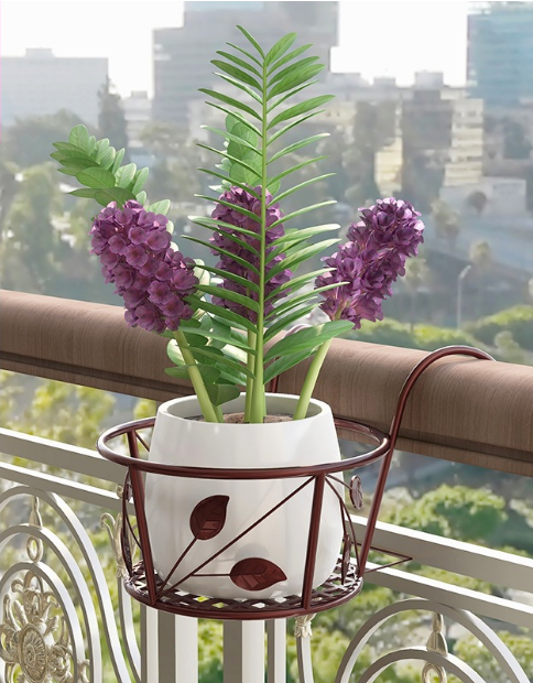 GrünMeister — Showcase your green paradise stylishly without drilling or rust!