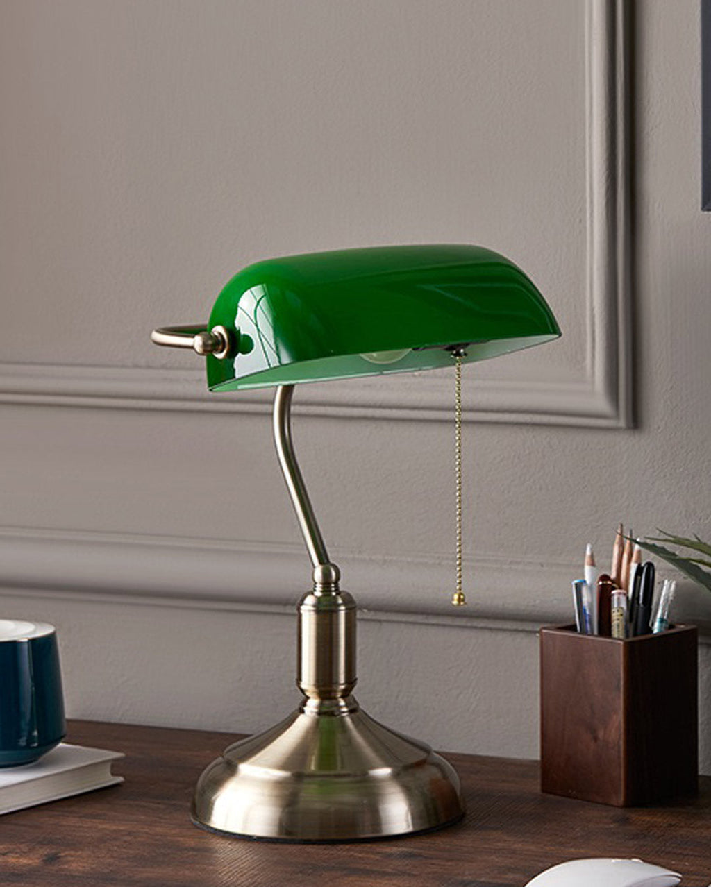 Classic Banker Lamp