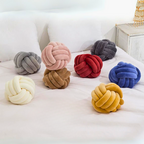 Scandinavian Knot Cushion made of Velvet