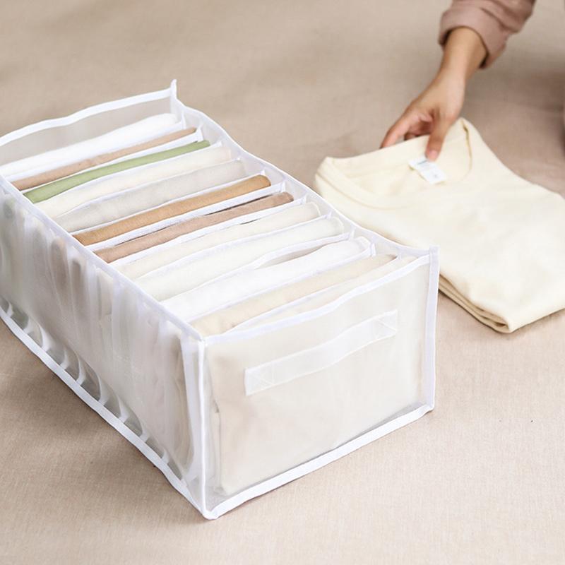 Dress storage made of mesh