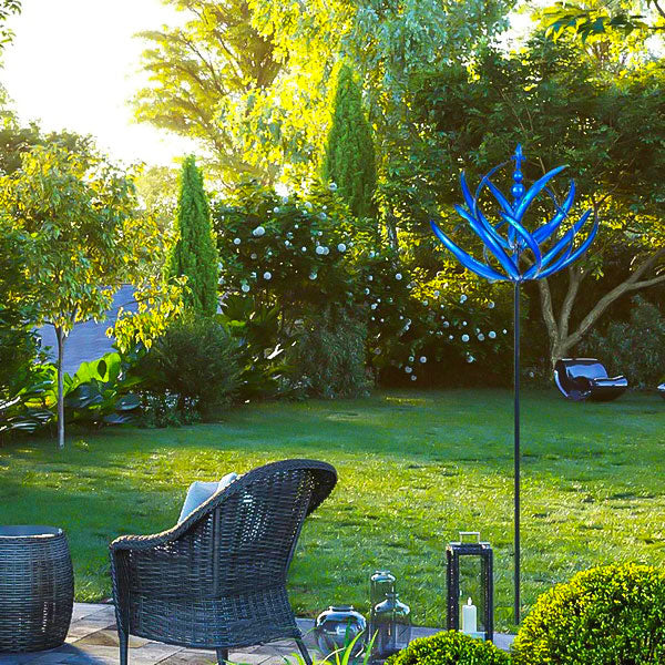 Novel Rotating Weather Vane Made of Metal