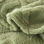 Reversible Thick Lambswool Blanket - CozyLuxe