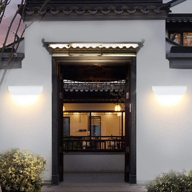 Modern Waterproof Curved Outdoor Wall Lamp