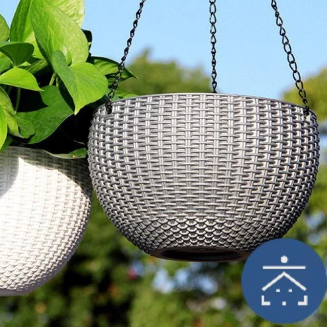 Woven hanging basket for plants with chain – Ideal for balcony and garden