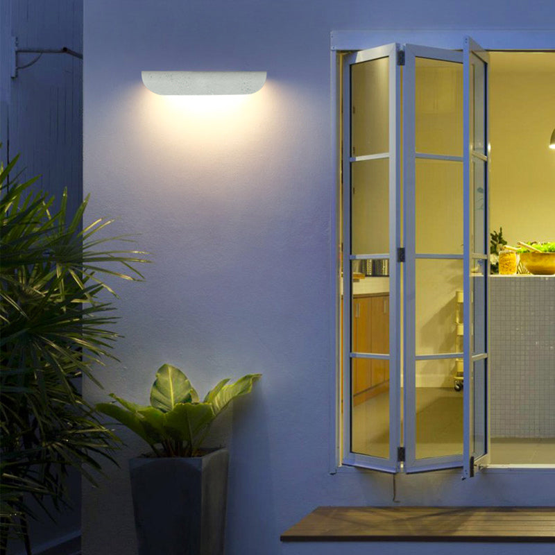 Modern Waterproof Curved Outdoor Wall Lamp