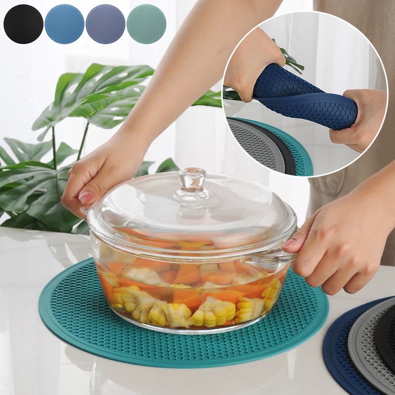 Multi-purpose silicone microwave mat