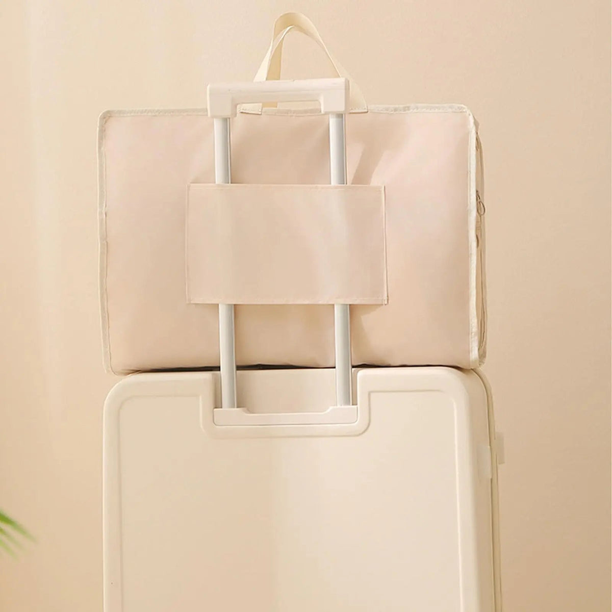 TravelMate Hanging Organizer | Space-saving & Practical | For Organization On The Go