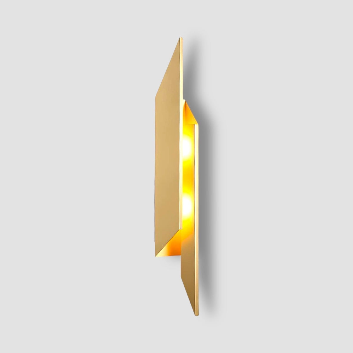 Minimalist Wall Lamp with Design Accent